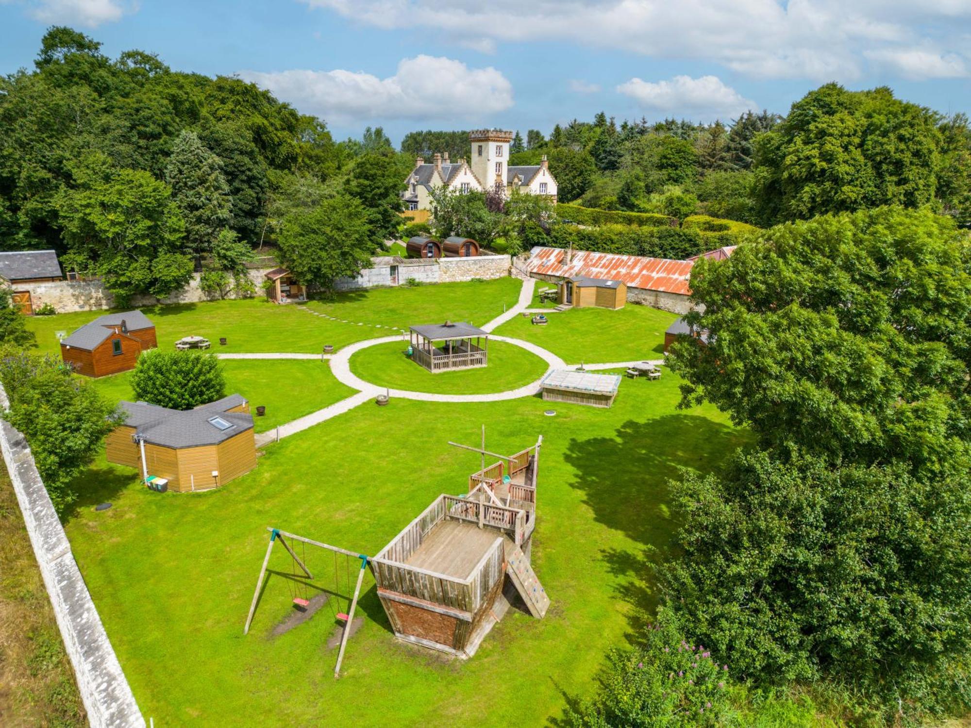 Delny Glamping And Farm Animals Hotel Invergordon Eksteriør billede